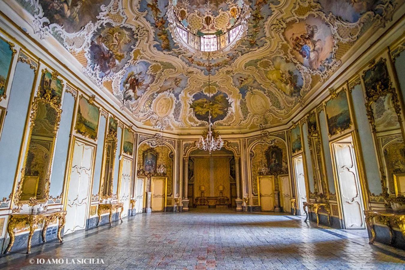 Palazzo Sisto Exclusive Rooms Catania Exterior photo