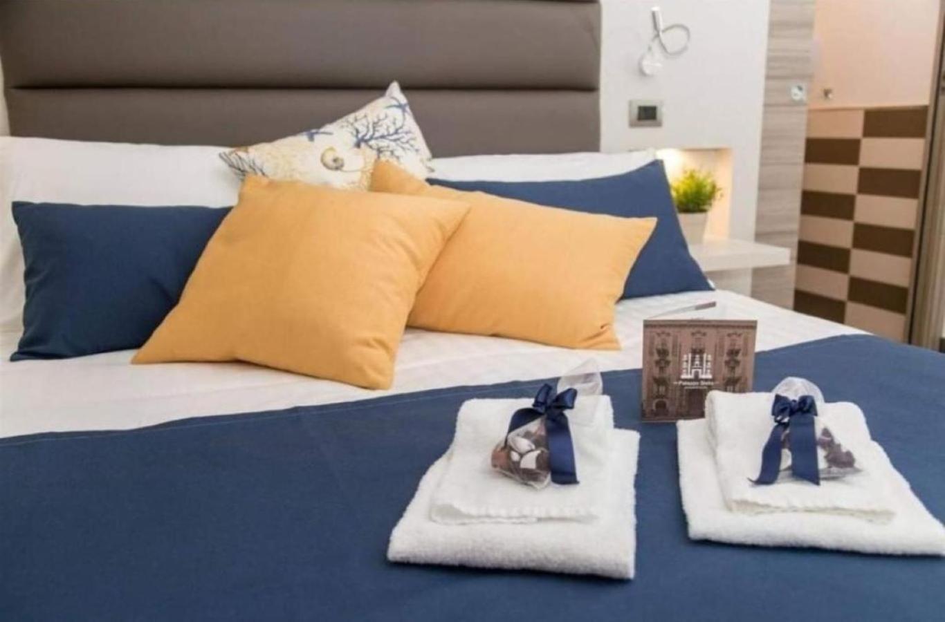 Palazzo Sisto Exclusive Rooms Catania Exterior photo
