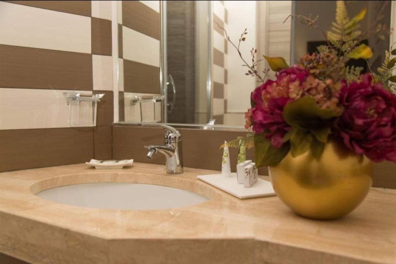 Palazzo Sisto Exclusive Rooms Catania Exterior photo
